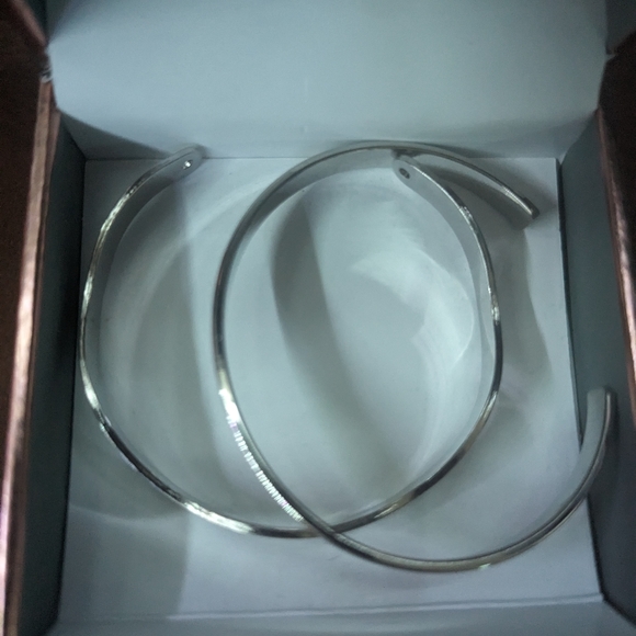 Bracelets - Picture 6 of 7